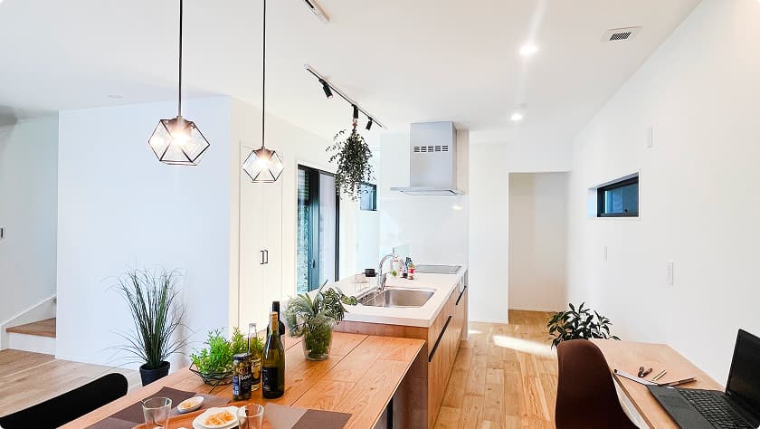 奥行き広がるワンフロアリビング