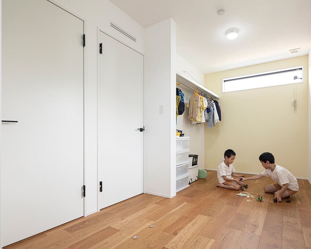 全館空調搭載！ パパママと子どもたちが自然と繋がり吹抜けから広がる開放感を楽しめる《お家LIKE》な家