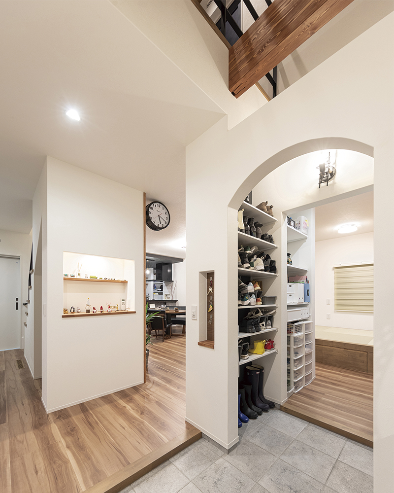 使いやすい回遊動線や全館空調で、家族が心地よく暮らせる家