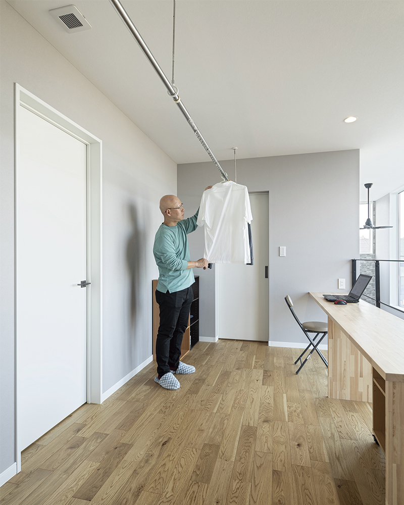 開放的な空間に家事楽動線を結び合わせ 高低差を活かした眺望が楽しめる家