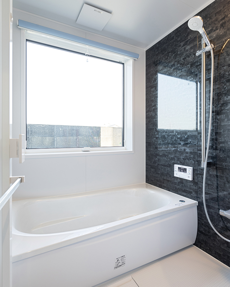 開放的な空間に家事楽動線を結び合わせ 高低差を活かした眺望が楽しめる家