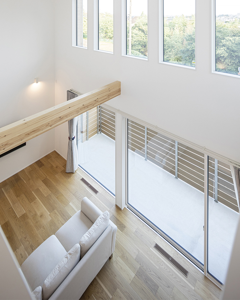 全館空調搭載！吹抜けと家事楽L字・8の字動線が大活躍する愛犬と暮らすキャノピー型ガレージハウス