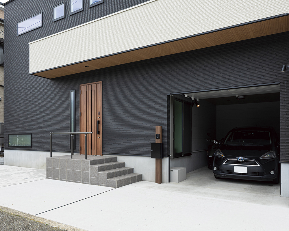 快適な生活動線とW(ダブル)書斎が、充実したおうち時間をつくるガレージハウス